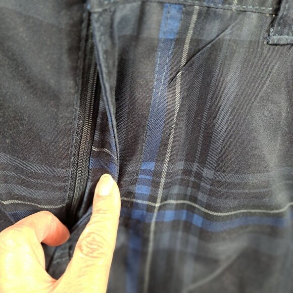 OP Ocean Pacific Mens 34-36 Black Blue Plaid 100% Cotton Casual Shorts Zip Flat - Picture 5 of 10